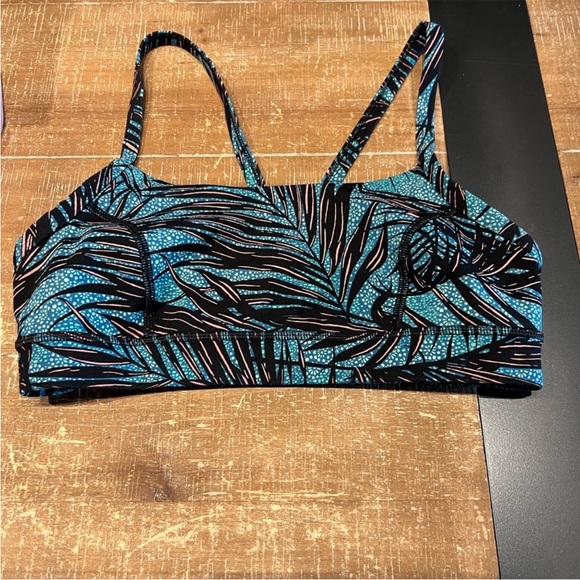 Tropical Print Women's Sports Bra - Picture 4 of 7